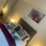 Empire Apartments The Axium